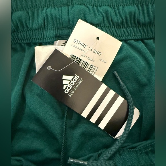 Mens Adidas Large Strike 13 Green Climalite Soccer Shorts NWT - Picture 5 of 7